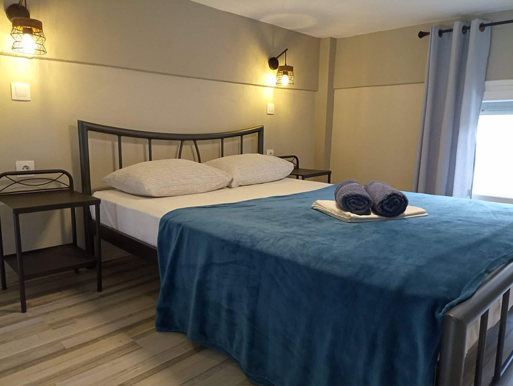 xristos studio for rent sykia