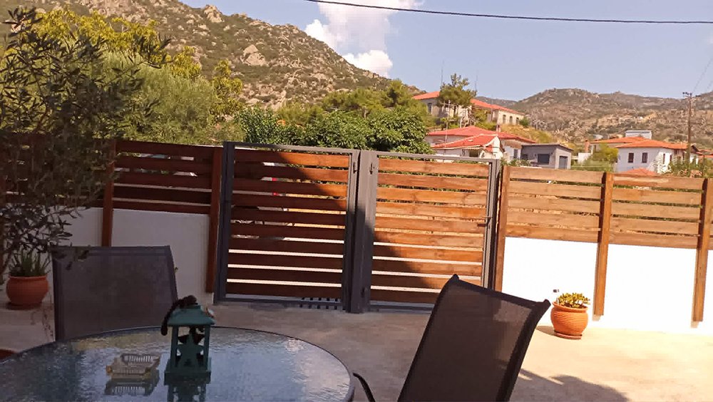 xristos studio for rent sykia