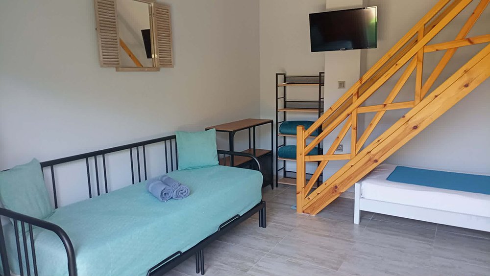 xristos studio maisonete for rent sykia