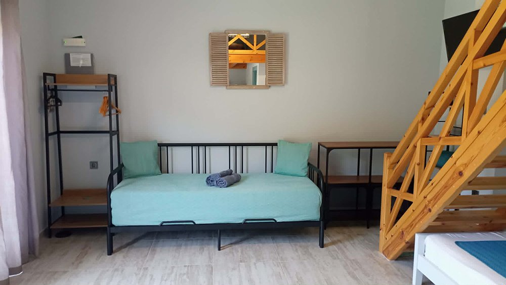 xristos studio maisonete for rent sykia
